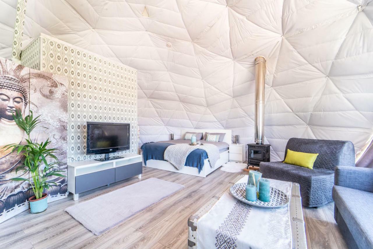 Luxury Dome Retreat Apartment Dudar Екстериор снимка
