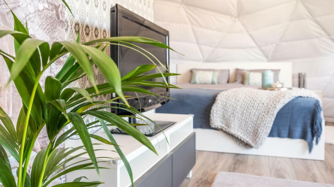 Luxury Dome Retreat Apartment Dudar Екстериор снимка